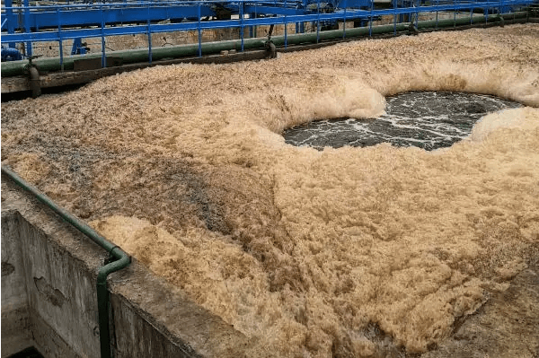 (圖:南輝垃圾廢水處理消泡劑廠家應用)